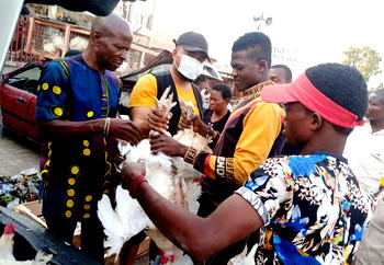 PHOTOS: Preparation for Christmas in Abuja