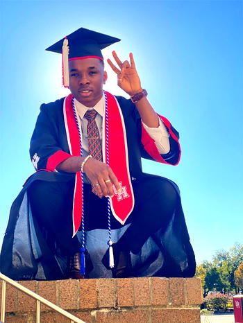 Row of Roze singing duo graduates from University of Houston
