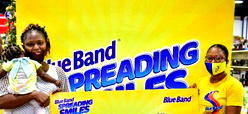 Covid-19: 100 families receive ‘Spreading Smiles’ grant