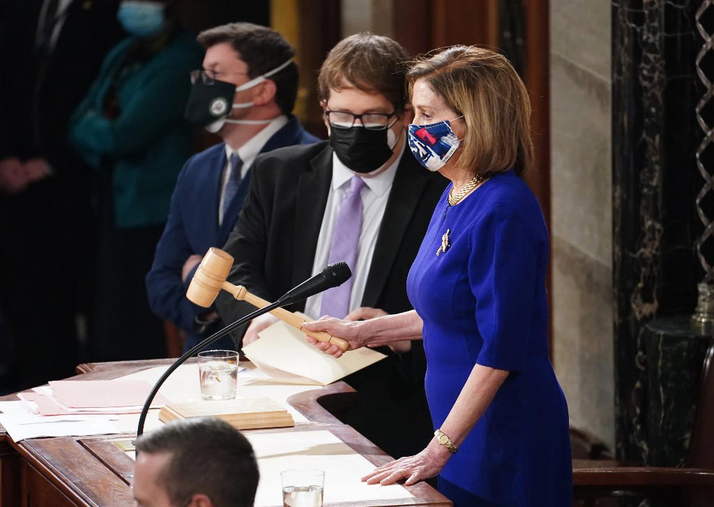 US Congress begins certifying Biden win, Republicans object