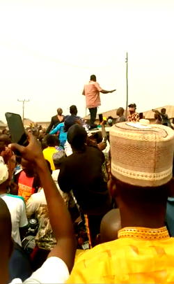 VIDEOS: Sunday Igboho, youths storm Ibarapa to enforce ultimatum against Fulani