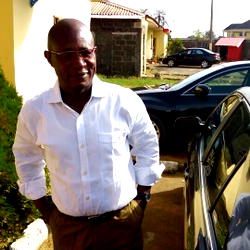 Uduaghan felicitates with Tunde Fregene at 60