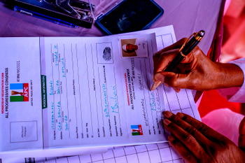 APC Registration: Buhari revalidates membership in Daura