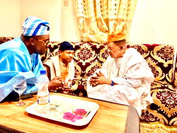 Alaafin confers chieftancy titles on Shina Peller, Agunbiade