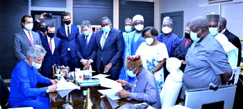 FG signs US$1.959bn Kano-Maradi rail line