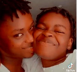 Video: Unusual love birds’ surface on Social Media