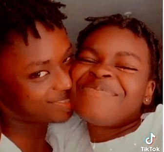 Video: Unusual love birds’ surface on Social Media