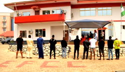 EFCC arrests 11 suspected internet fraudsters in Osun, recovers 12 exotic cars