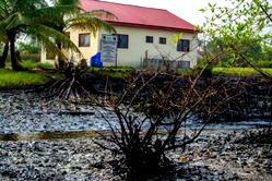 Crude oil leak rocks Bayelsa community