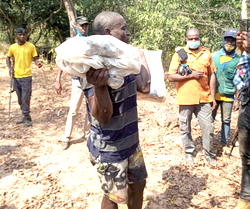Kidnappers killed my 6-year-old daughter, cut off her head — Distraught man