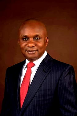 Orji Kalu, my Dad, Governor Ikpeazu and I – Abia Speaker
