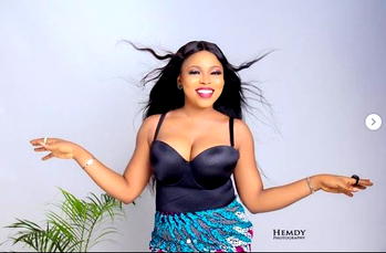 Actress, Iwalola Adekugbe shows acting prowess as a double character