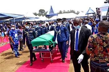Gov Emmanuel leads other dignitaries to bid Nkanga farewell