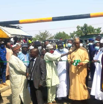 Borno: Zulum opens 5 health centres, begins Bama-Maiduguri highway, 2 more projects 