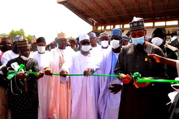 Zulum boosts Borno Express with 90 buses for 2,740 passengers 