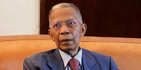 Ex-Madagascar president, Didier Ratsiraka, dies at 84 - Vanguard News