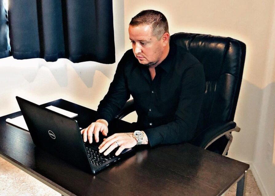 Dustin Aab explains how to dominate sales, turnaround entrepreneurial success