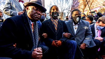 George Floyd’s family take a knee in Minneapolis