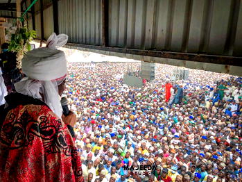 Royal entry: Wild reception as dethroned Emir Sanusi becomes leader of Tijjaniyya in Sokoto