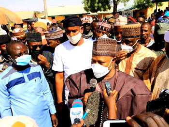 Banditry: Uba Sani shares N10m relief materials in effected LGAs