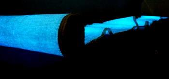 A scarf that speaks? Scientists develop message display fabric