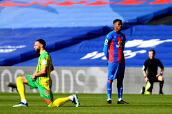 Chelsea, Everton stumble in Champions League chase as Zaha takes a stand