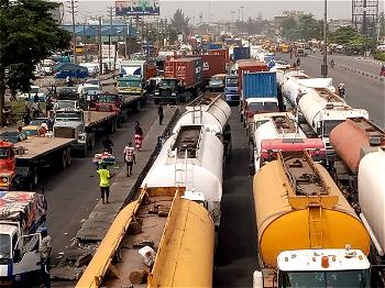 Apapa gridlock: NPA, AMATO clash over impounded trucks