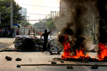 Sharp criticism after violence escalates in Myanmar