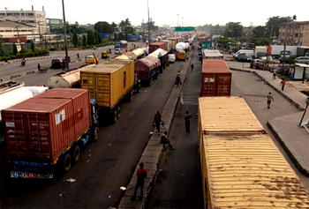 DAY 4: Sanwo-Olu quiet as Apapa-Oshodi Expressway lockdown worsens (Photos)