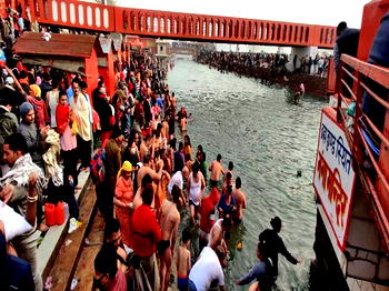 Millions gather in holy Indian town despite Covid-19 spike