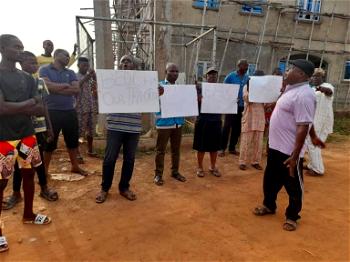 Akure residents protest over failure by BEDC to energise transformer