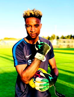 Nigerian teen goalie sensation Emmanuel James trains with Super Lig side