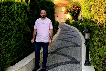 An exclusive interview with digital marketing expert Liridon Vrapca
