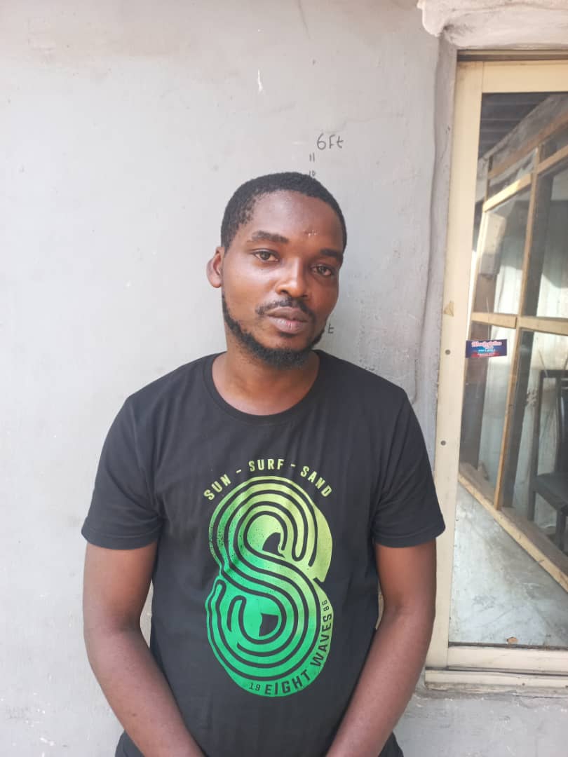 man-arrested-for-allegedly-driving-against-traffic-in-lagos