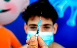 India’s vaccine, oxygen crisis deepens as caseload nears 20 million