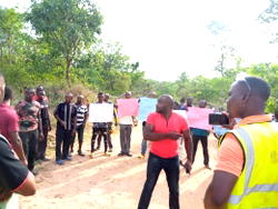 Edo community protest alleged exploitation by mining company, wants MoU