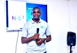 Adesh Agro Farm wants more attention given to agriculture