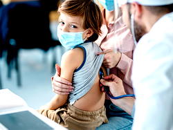 US approves BioNTech/Pfizer vaccine for children aged 12-15