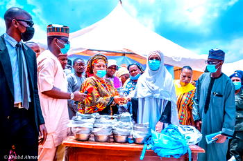 FG distributes 15,750 utensils to FCT as 10m pupils benefit from NHGSF