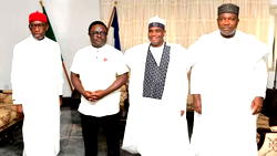 Tambuwal, Okowa, Ugwuanyi visit Ayade over threat to defect from PDP