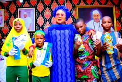 Children’s Day: Olori Janet Afolabi hosts 400 Apomu children [PHOTOS]