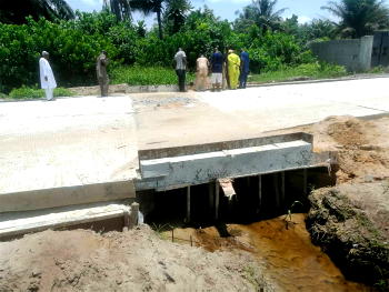 Landlords, residents protest poor execution of road project in Lagos community