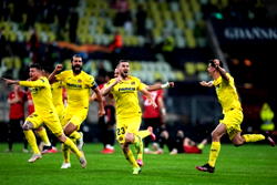 Samuel Chukwueze’s Villareal beat Man United to win Europa League