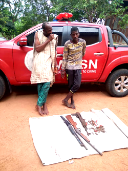 Oyo Amotekun apprehends 2 armed bandits in Lanlate