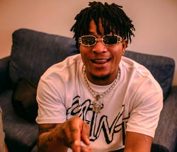 D’Chriz: An Expression of Self Through Songs