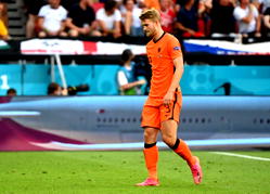 De Ligt sees red, as Czech Rep pull off shock 2-0 win over Netherlands