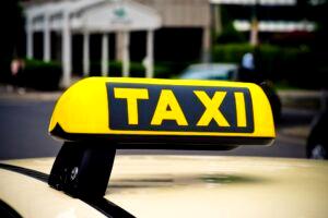 Taxi services in lagos Cab drivers move to dump Uber, Bolt, partner indigenous ride sharing Apps