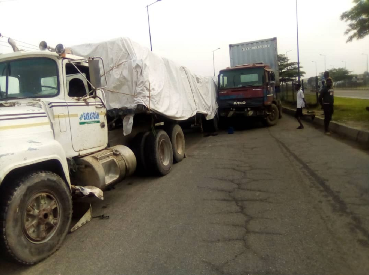 Traffic report: Gridlock as trucks collide in Lagos