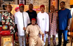 Anambra PDP Guber Primary: Nigeria’s oldest monarch, Igwe Orizu receives, blesses Maduka
