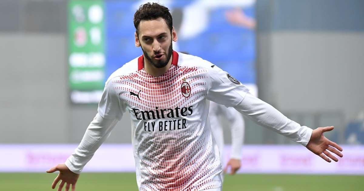 TRANSFER: Milan’s Calhanoglu makes shock crosstown move to Inter